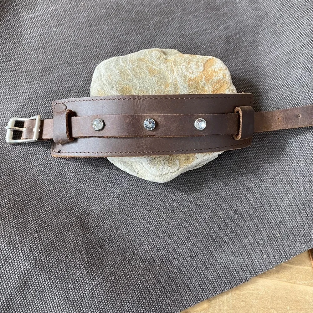 Leather Cuff‎ Bracelet rhinestone Rivets Buckle Brown